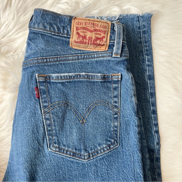 Levi's 501 Medium Wash Ankle Jeans Size 29 - Picture 1 of 9